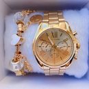 Relógio Feminino de metal Dourado Acompanha Pulseira